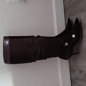 1013- MICHAEL Michael Kors Women's Suede Boots Size 8